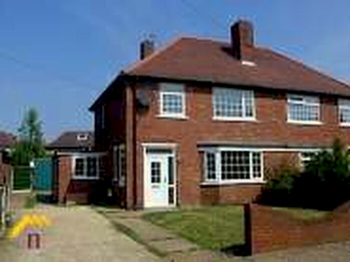 3 Bedroom Semi-Detached House To Rent In Lonsdale Avenue, Intake, Doncaster, DN2