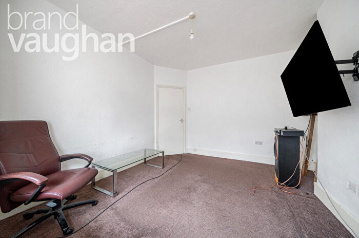 1 Bedroom Flat To Rent In Elm Grove, Brighton, East Sussex, BN2