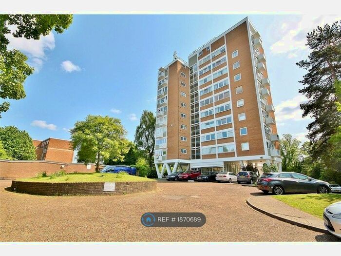 2 Bedroom Flat To Rent In Guildford Road, Woking, GU22
