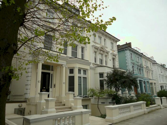 2 Bedroom Flat To Rent In Belsize Park Gardens, Belsize Park, NW3
