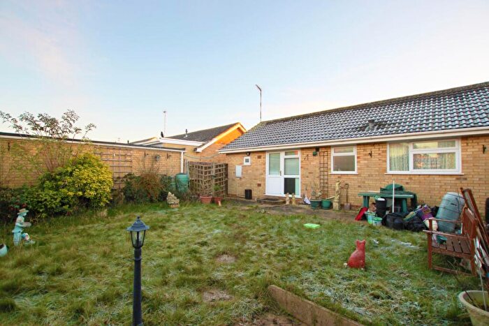 2 Bedroom Detached Bungalow For Sale In Horrocks Way, Kettering, Northamptonshire, NN15