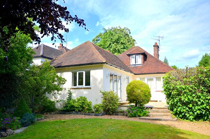 3 Bedroom Detached House For Sale In Guildford Road, Shamley Green, GU5