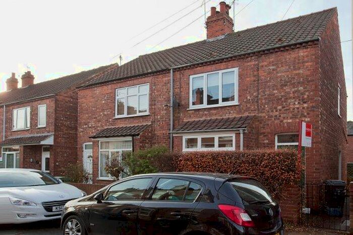 2 Bedroom Semi-Detached House To Rent In Trafalgar Street, York, YO23