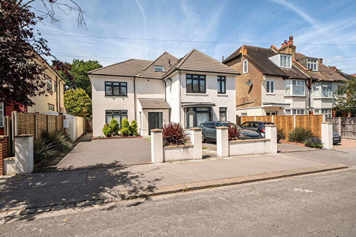 2 Bedroom Flat For Sale In Northampton Road, Croydon, Croydon, CR0