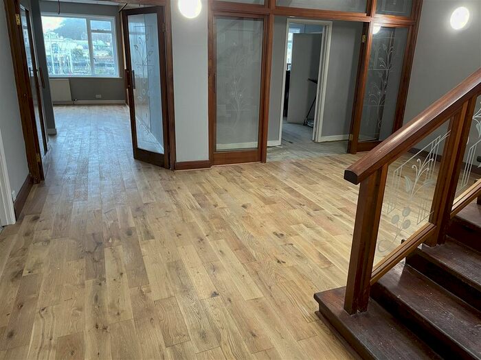 5 Bedroom Flat To Rent In Victoria Parade, Torquay, TQ1