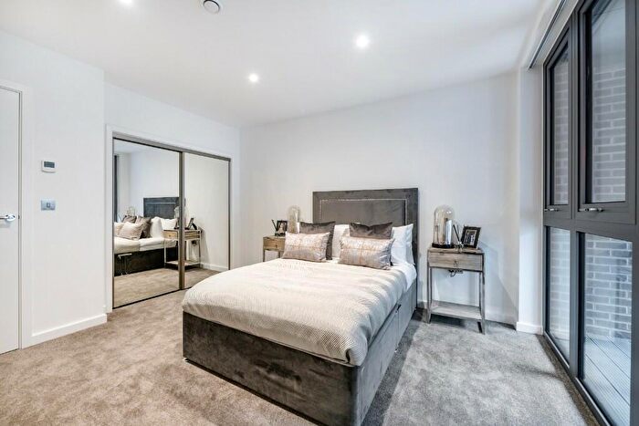 1 Bedroom Flat To Rent In Hepscott Road, London, E9