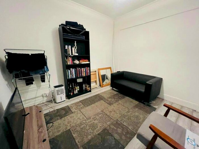 5 Bedroom Terraced House To Rent In Alexandra Road, London, N15