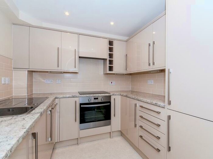 2 Bedroom Apartment To Rent In St Thomas Mews, Oxford, OX1