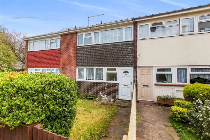 3 Bedroom House To Rent In Crossfell Walk, Fareham, PO14