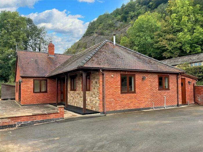 4 Bedroom Bungalow For Sale In Nash, Presteigne, Herefordshire, County, LD8
