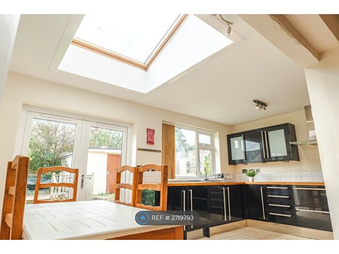 6 Bedroom Semi Detached House To Rent In Mackie Road, Filton, Bristol, BS34