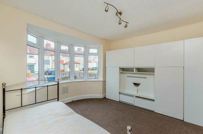 Studio To Rent In Dudley Road, South Harrow, Harrow, HA2
