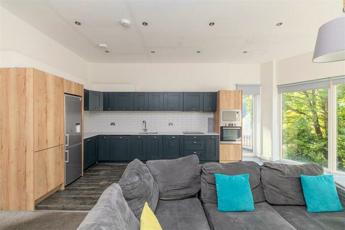 4 Bedroom Apartment To Rent In Picton Manor, City Centre, Newcastle Upon Tyne, NE1