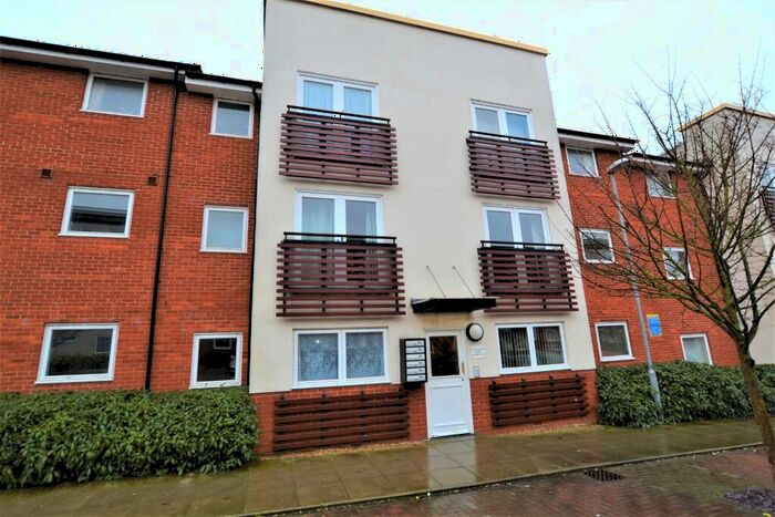 1 Bedroom Flat For Sale In Siloam Place, Ipswich, Suffolk, IP3