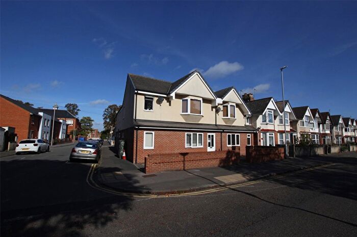 1 Bedroom Flat To Rent In Groundwell Road, Swindon, SN1