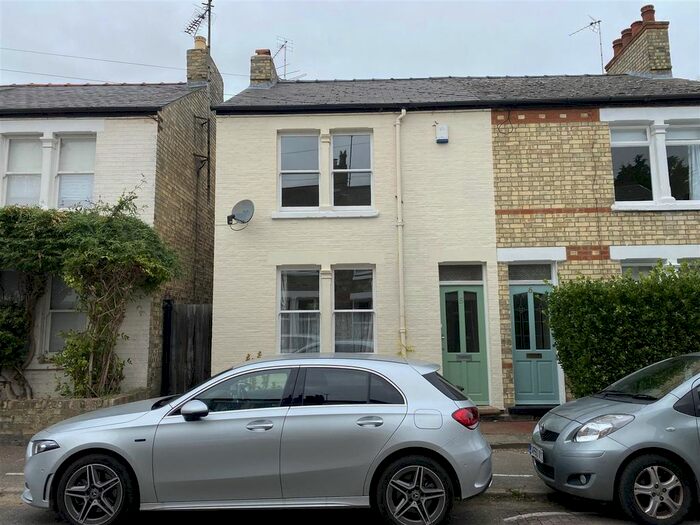 2 Bedroom Property To Rent In Thoday Street, Cambridge, CB1