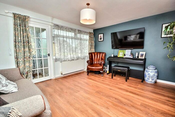 2 Bedroom Terraced House For Sale In Downton, SP5