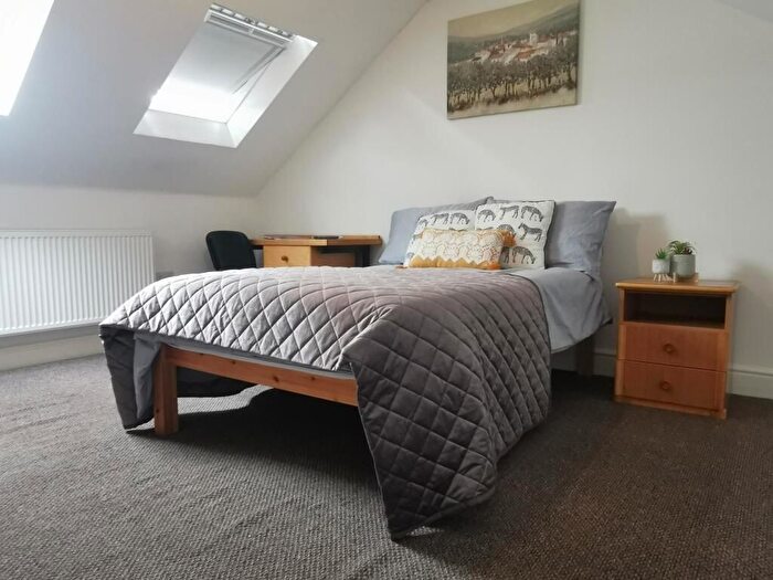 2 Bedroom Flat To Rent In Sturry Road, Canterbury, CT1