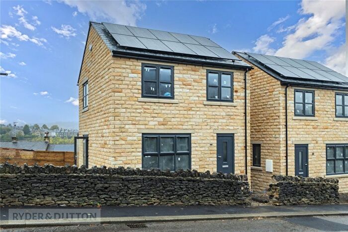 3 Bedroom Detached House For Sale In Cowlersley Lane, Huddersfield, West Yorkshire, HD4