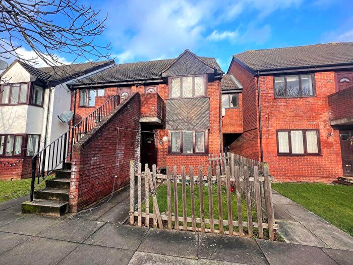 1 Bedroom Flat For Sale In Frampton Road, Gloucester, GL1