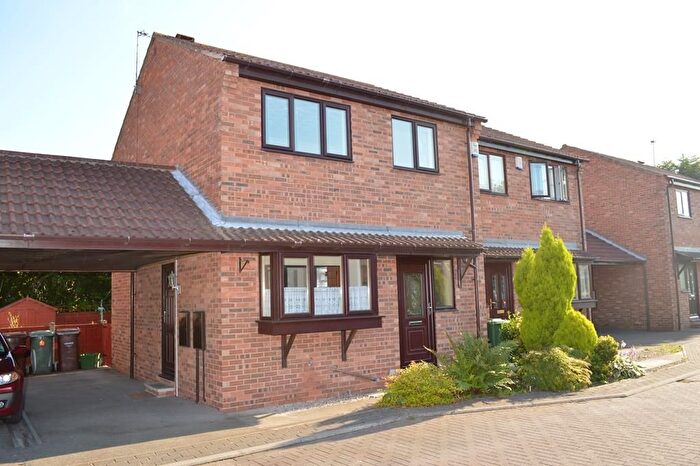 2 Bedroom Semi-Detached House To Rent In West Ings Court, Knottingley, WF11