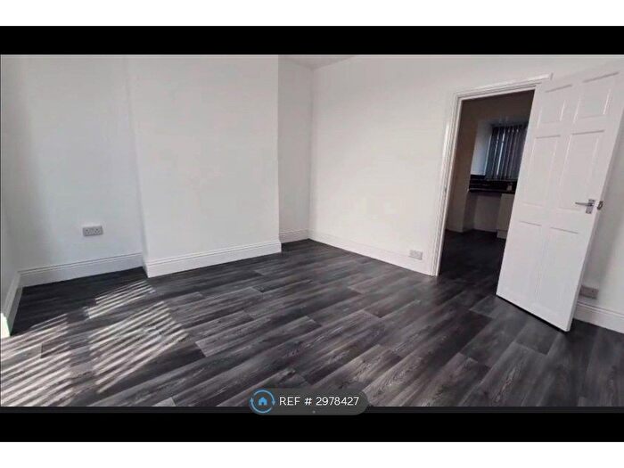 2 Bedroom Terraced House To Rent In Skelwith Road, Sheffield, S4