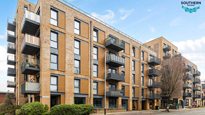 2 Bedroom Flat For Sale In The Artisan, - Davigdor Road, Hove, BN3