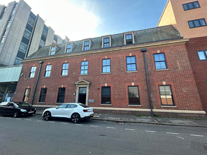 1 Bedroom Flat To Rent In Fleet Street, Staffordshire, Burton Upon Trent, DE14