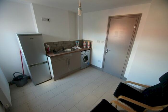 1 Bedroom Flat To Rent In King Richard Street, Coventry, CV2