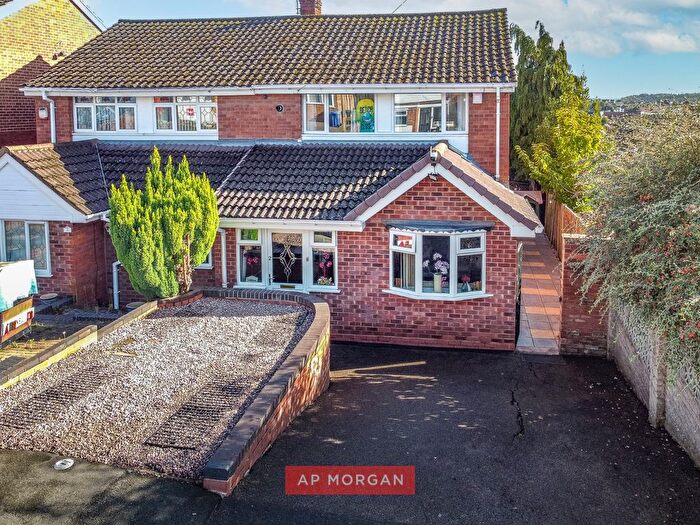 3 Bedroom Semi Detached House For Sale In Walker Avenue, Quarry Bank, Dudley, West Midlands, DY5