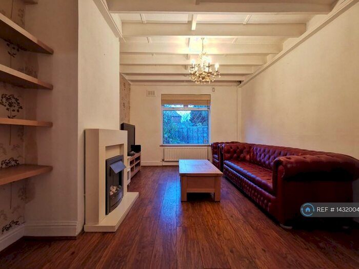 3 Bedroom Semi-Detached House To Rent In Will Crooks Gardens, London, SE9