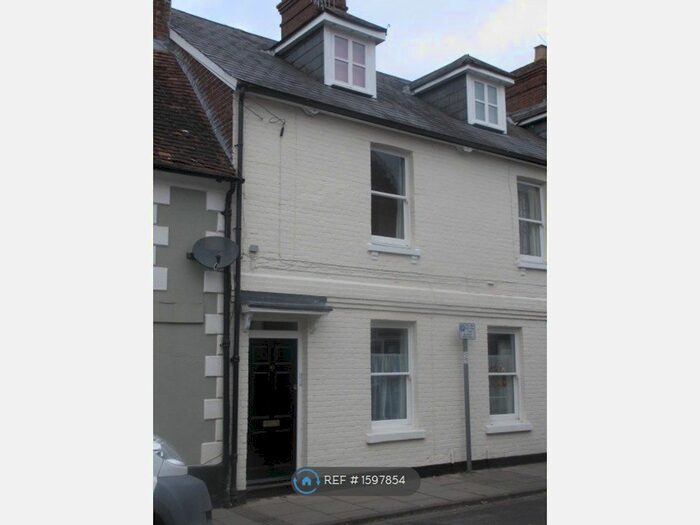 1 Bedroom Flat To Rent In North Street, Wilton, Salisbury, SP2