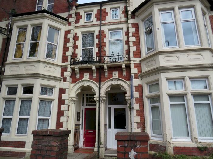 2 Bedroom Apartment To Rent In Pen Y Lan Road, Cardiff, CF24