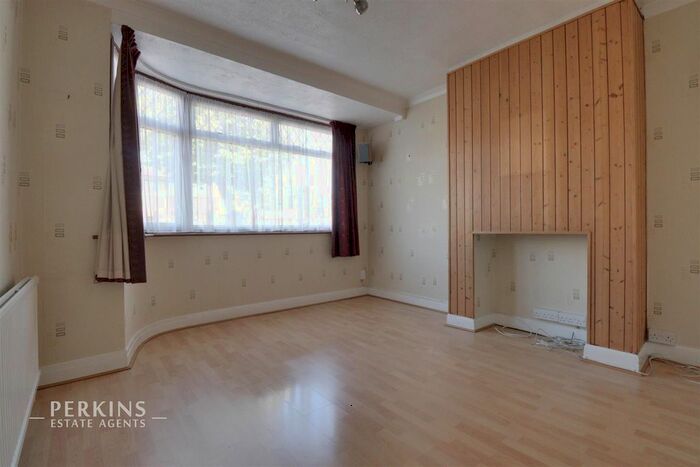 3 Bedroom Semi-Detached House To Rent In Alderney Gardens, Northolt, UB5