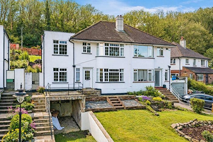 6 Bedroom Semi-Detached House For Sale In Lower Park Road, Hastings, TN34