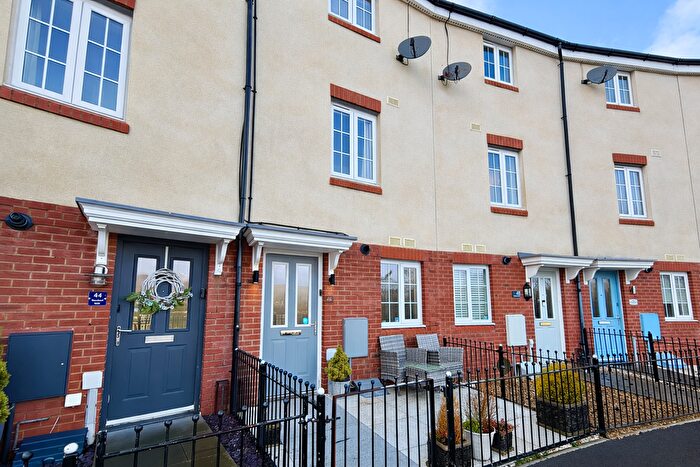 4 Bedroom Town House For Sale In Woodland Walk, Merthyr Tydfil, CF48