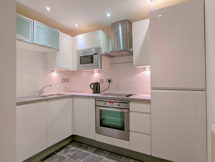 1 Bedroom Apartment To Rent In , Winckley Square, Preston, PR1