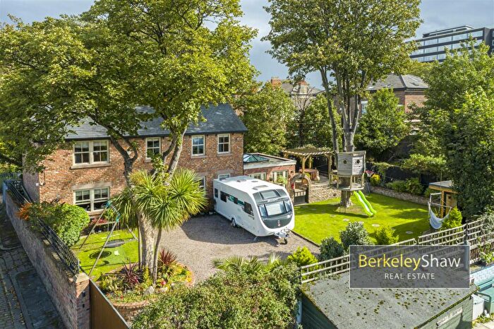 3 Bedroom Detached House For Sale In Maryland Grove, Bootle, L20