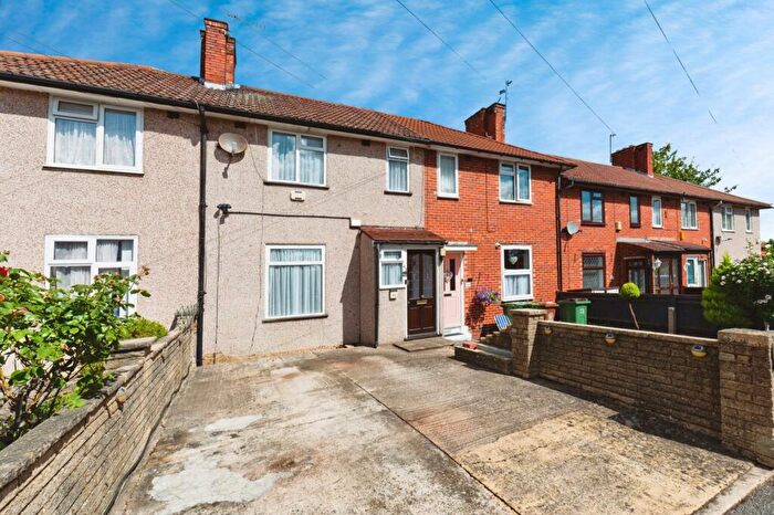 3 Bedroom Terraced House For Sale In Tintern Road, Carshalton, SM5
