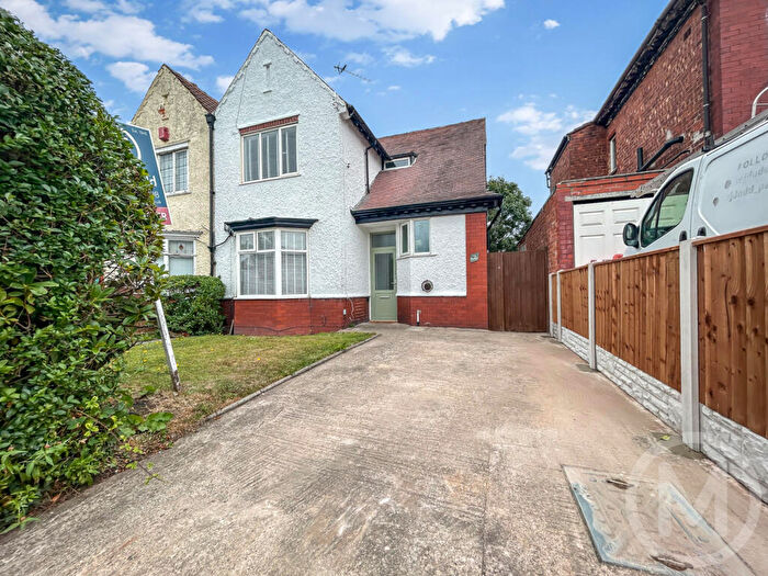 3 Bedroom Semi-Detached House For Sale In George Avenue, Marton, FY4
