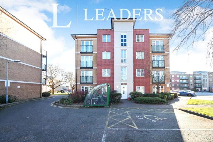 1 Bedroom Apartment For Sale In The Parklands, Dunstable, Bedfordshire, LU5