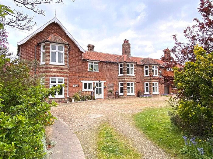 5 Bedroom Semi-Detached House For Sale In Sheringham, NR26