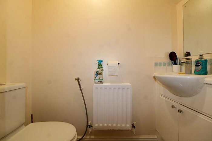 4 Bedroom Detached House For Sale In Morgan Close, Leagrave, Luton, LU4