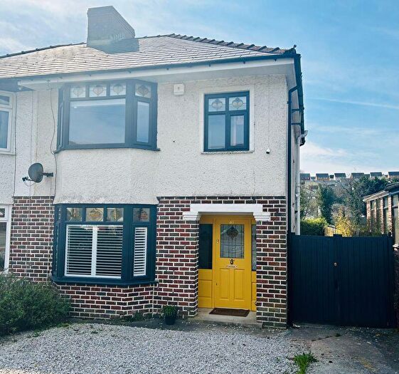 3 Bedroom House To Rent In Quarella Road, Bridgend, CF31