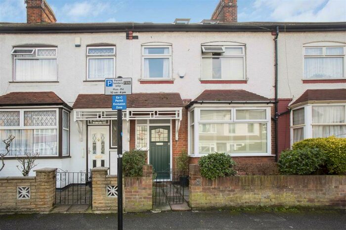 5 Bedroom Terraced House To Rent In St. John's Road, Walthamstow, London, E17