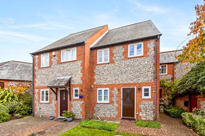 2 Bedroom Link Detached House For Sale In Old Patcham Mews, Brighton, BN1