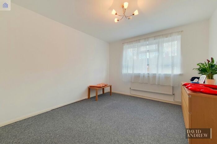 1 Bedroom Flat To Rent In Trinder Road, London, N19