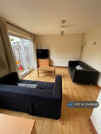 4 Bedroom Terraced House To Rent In Charles Avenue, Chichester, PO19