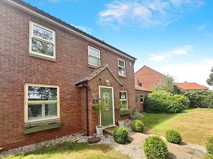 4 Bedroom Detached House For Sale In Robin Walk, Great Coates, Grimsby, Lincolnshire, DN37