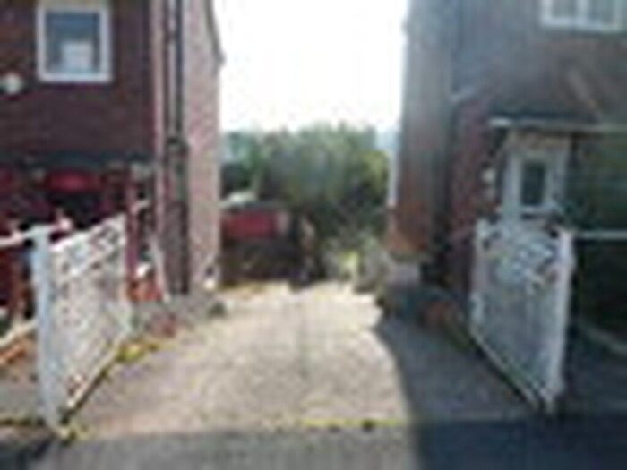 3 Bedroom Semi-Detached House To Rent In Knaresborough Drive, Huddersfield, HD2